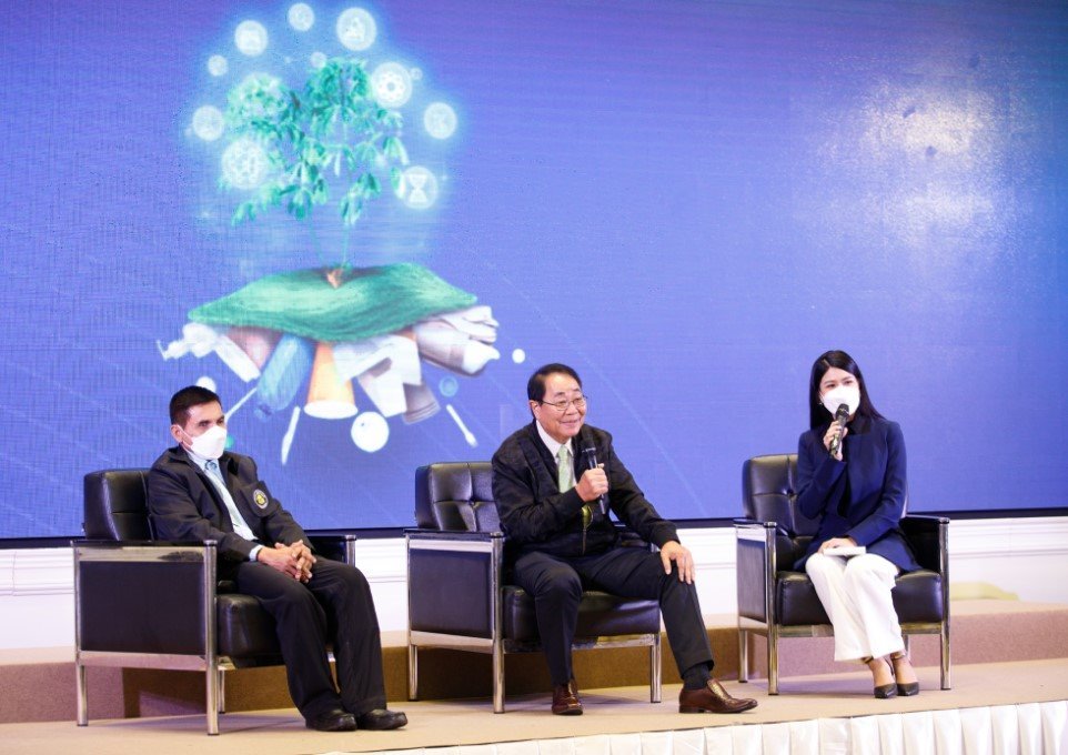 SMS Joined MOU Signing to Push Forward Bioplastics to Achieve BCG model